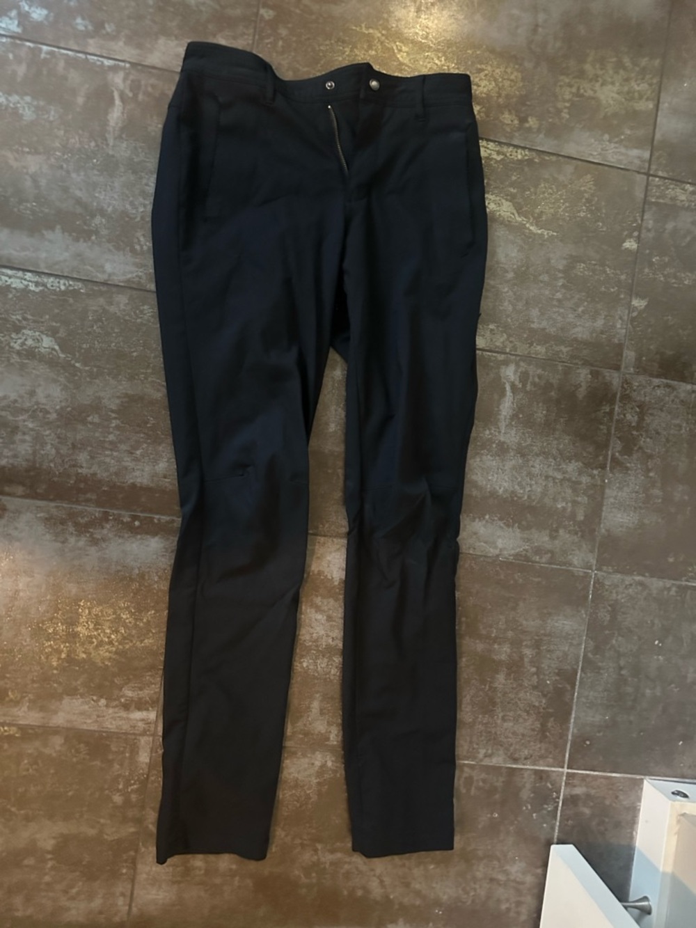 Lululemon men’s black dress pants size 32